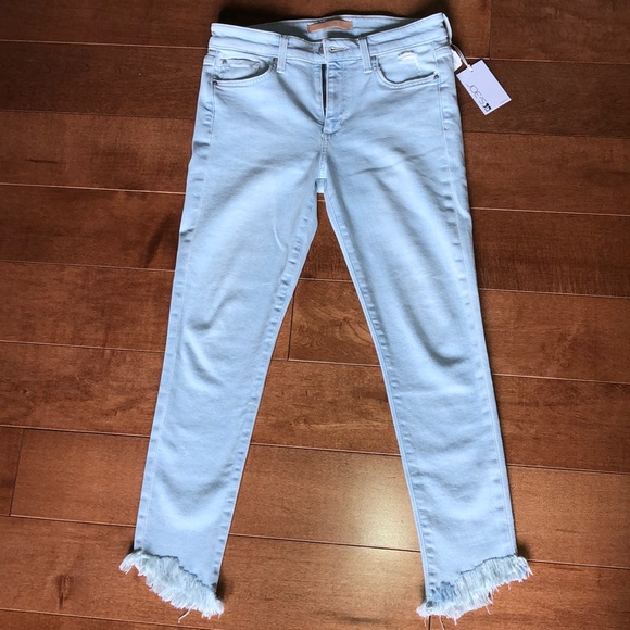 NEW Joe’s The Icon Chewed Hem Mid Rise Skinny Crop - Picture 2 of 10